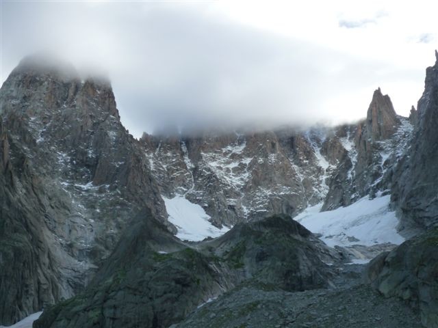 La nuage sur la Verte... qui y est resté toute la journée