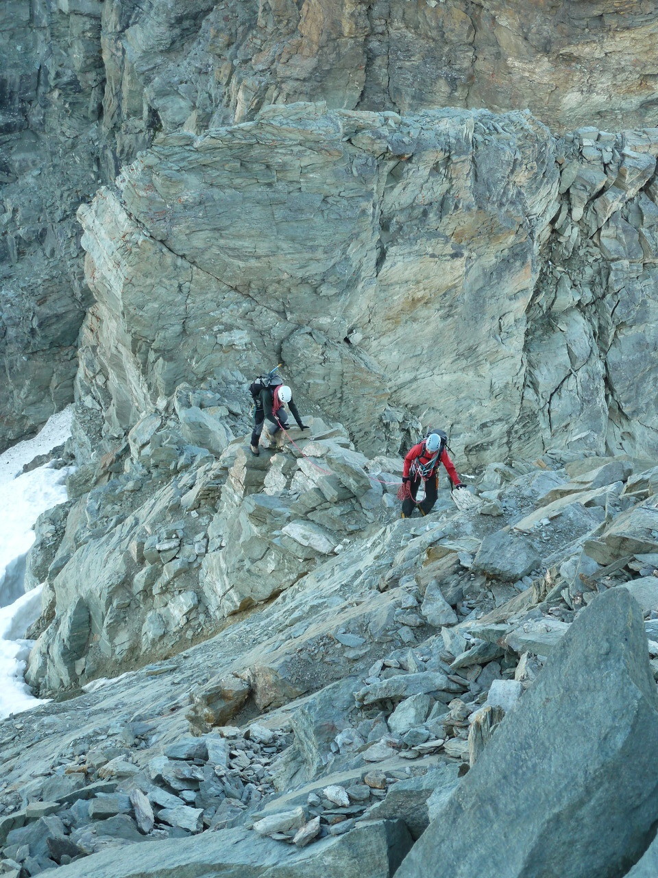 Montée au Tschingelhorn par les rochers