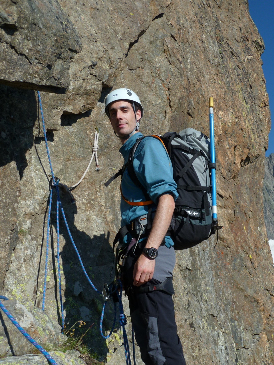 Relais de fin des 'papilles en folies', sur l'arête