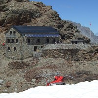 Mutthornhütte