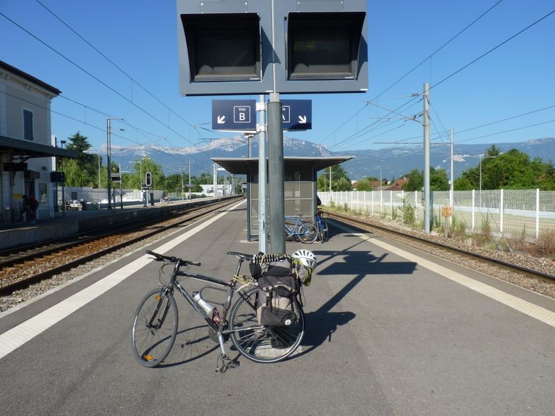 Départ de la gare de Gières pour Annecy