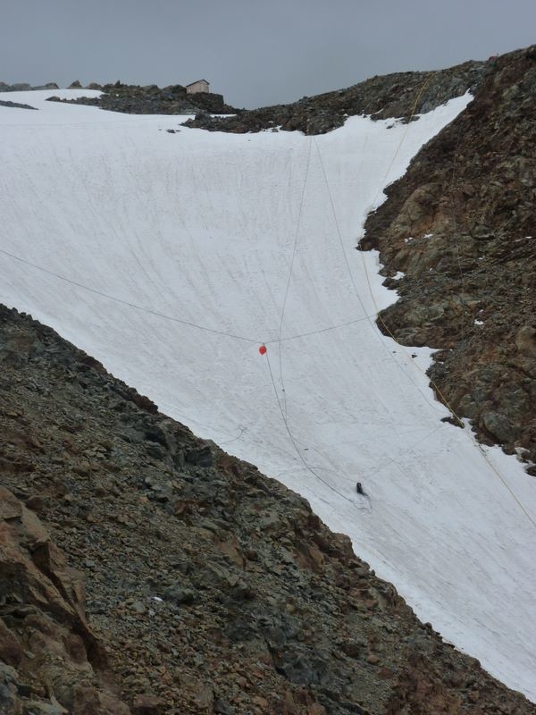 Dispositif d'alerte sur le glacier de Tête Rousse : la rupture du câble déclenchera l'alerte