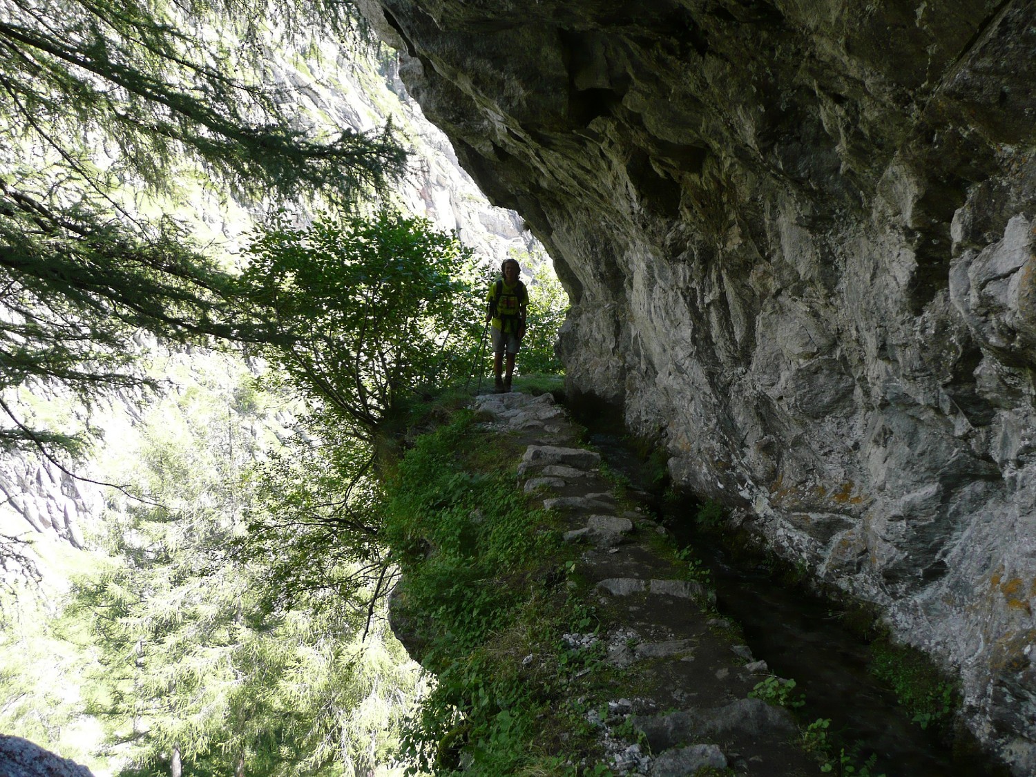 Bisse de la Wyssa, à la sortie du Gredetschtal