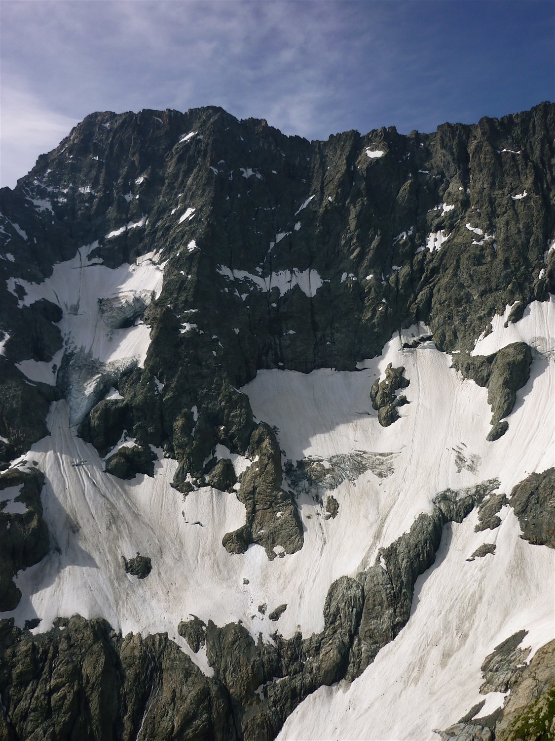 Eperon central N depuis l'arête des Papillons