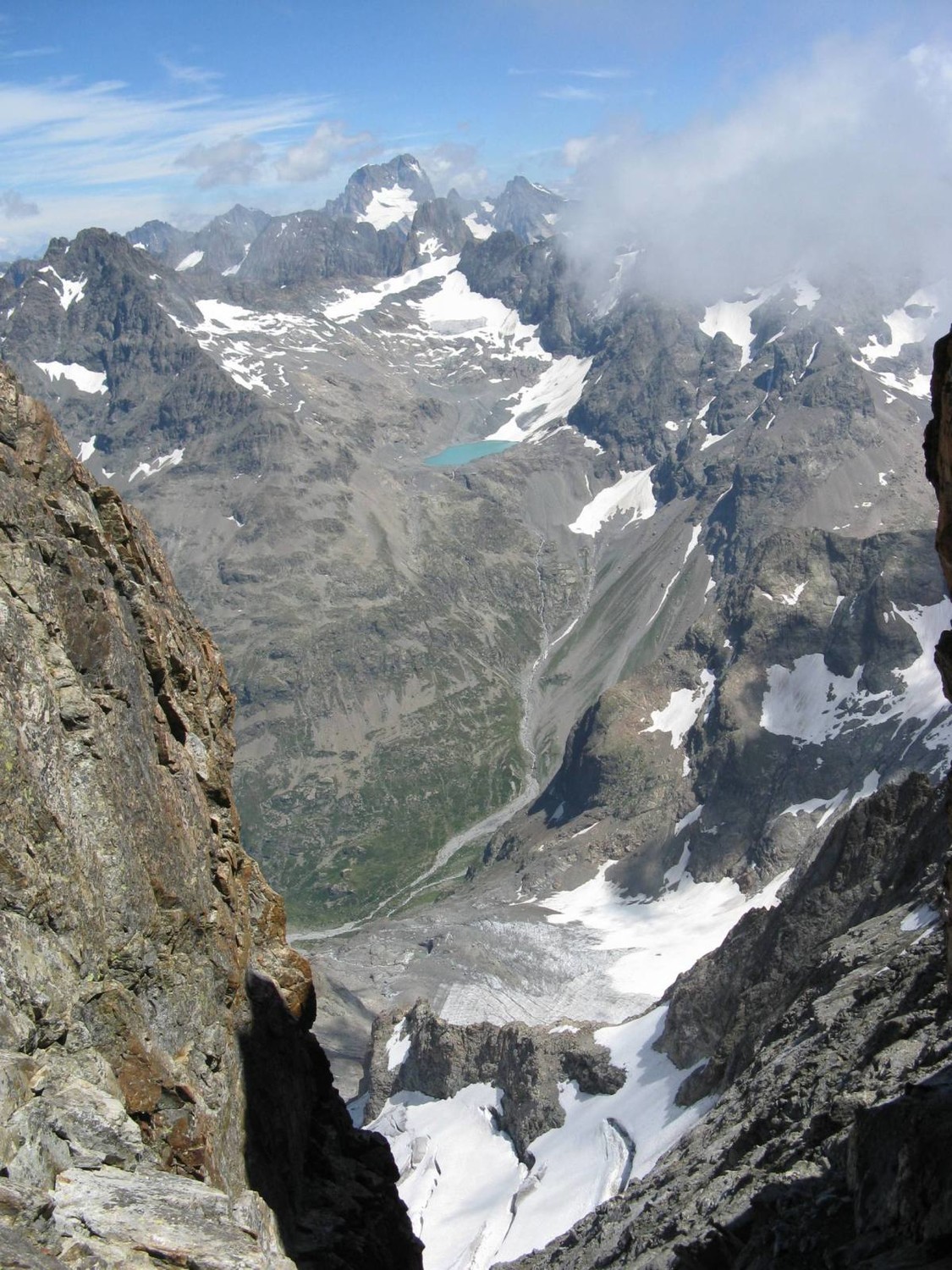 Lac des Rouies et Barre des Ecrins.