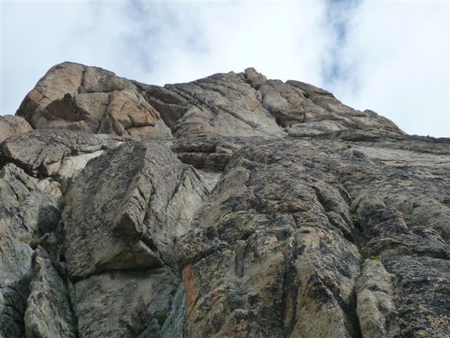 Aiguille Dibona - à une longeure de la vire Boell, laquelle est la fissure Madier?