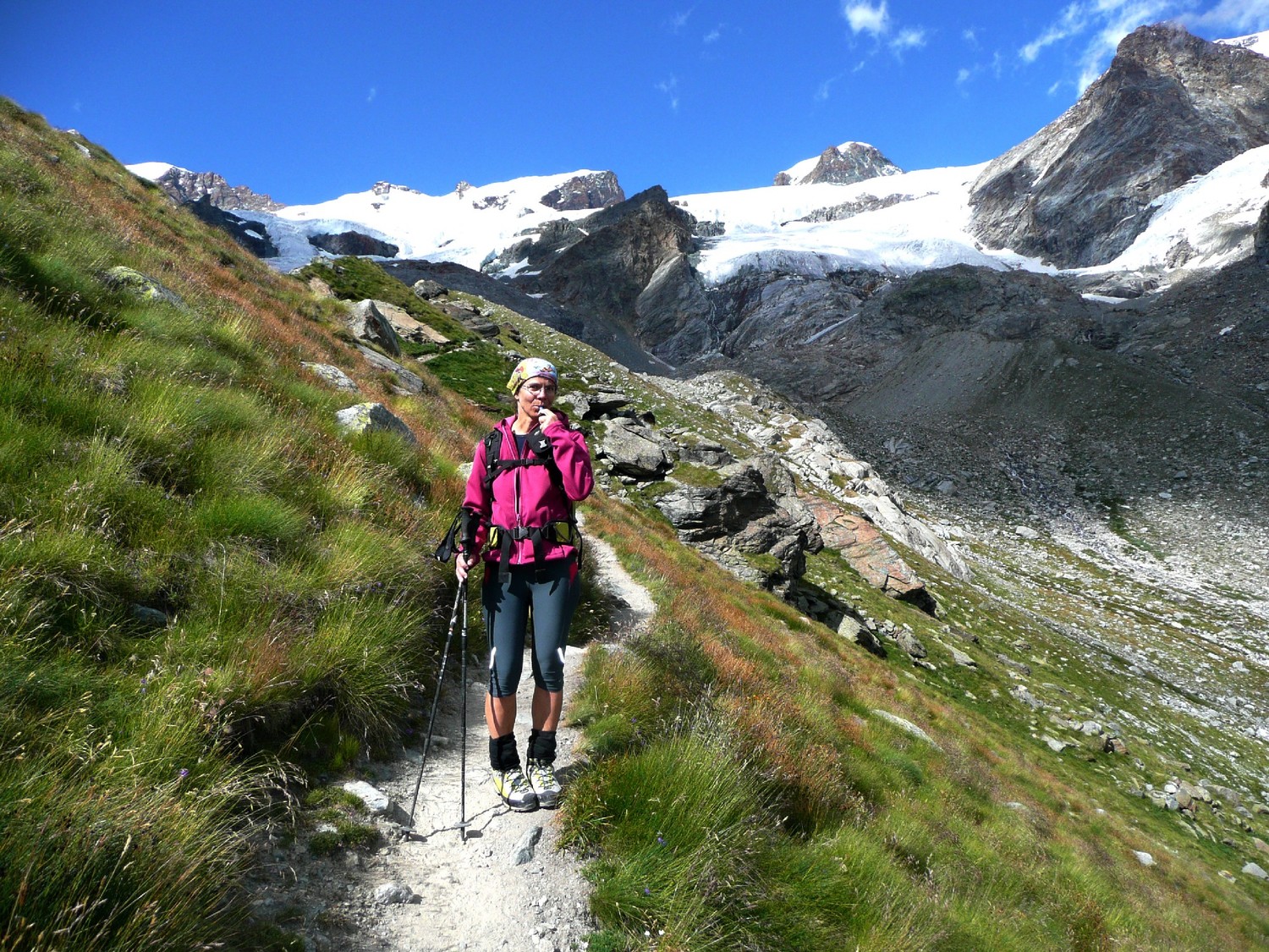 Retour dans le Val d'Ayas après le Breithorn, plus que 1000m à descendre...