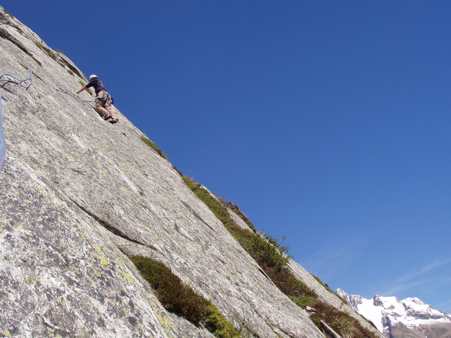 bart en action devant l'aiguille des glaciers
