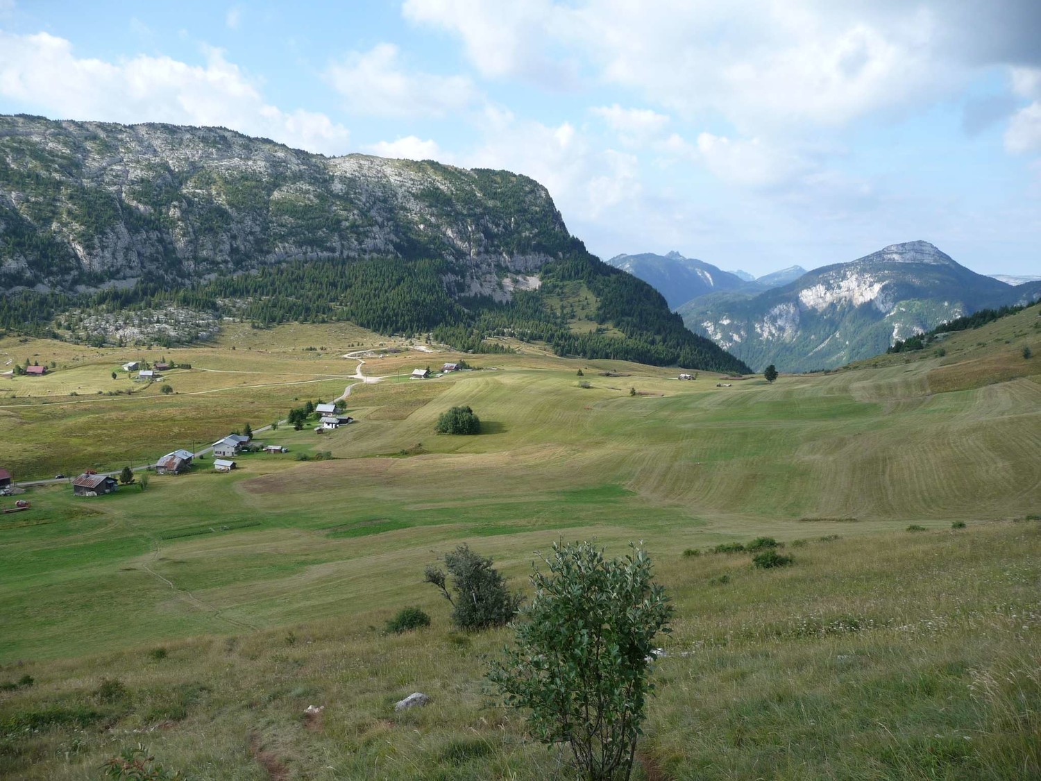 plateau de solaison et rochers de leschaux