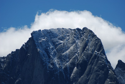  La parte alta della parete NE del Pizzo Badile 3305 m dal Piz Grand 2459 m con il teleobiettivo a 210 mm.