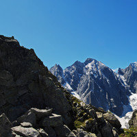 Presso la cima del Piz Grand, i giganti di granito della Val Bondasca.