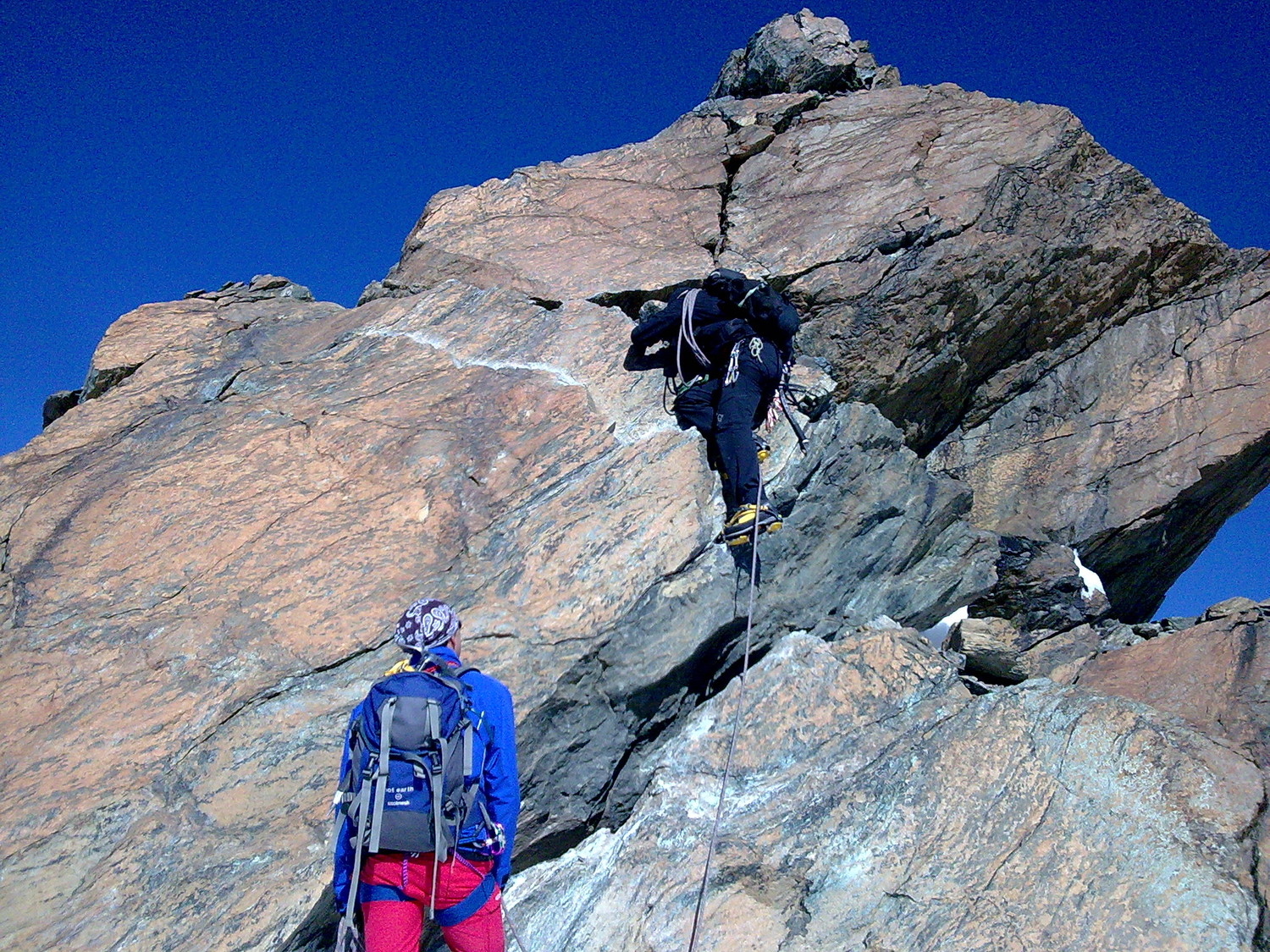 Debut de l'escalade. Pointe 4106m