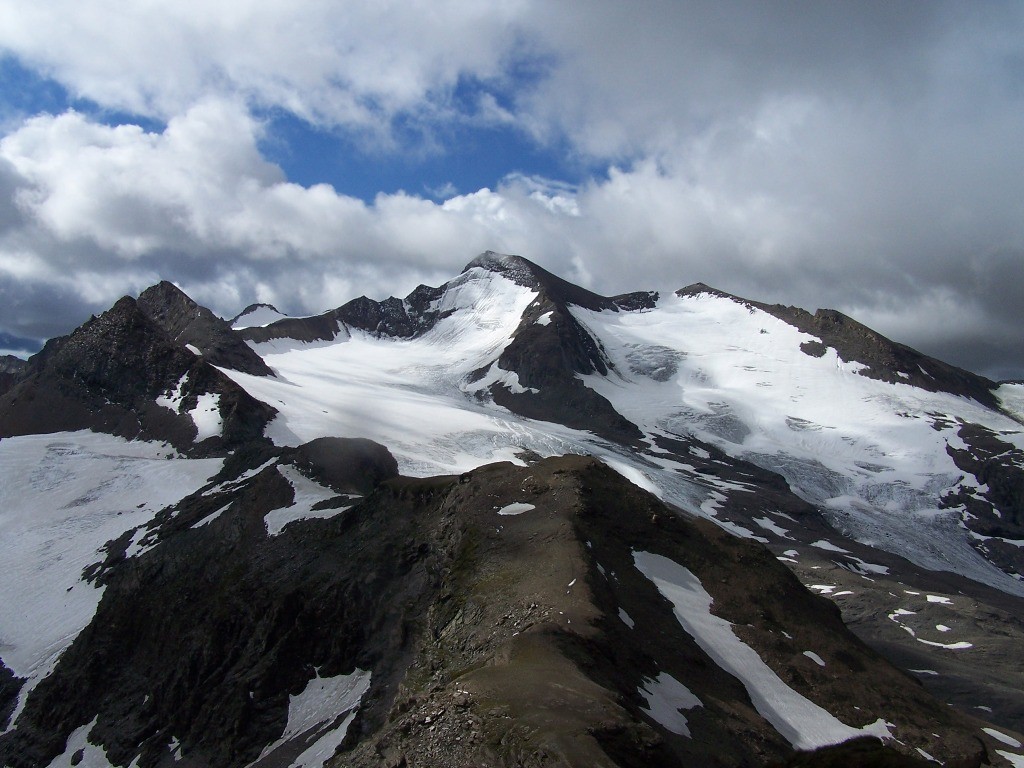 Petite et Grande aig.Rousse et le glacier des sources de l'Isère vu du Gd Cocor