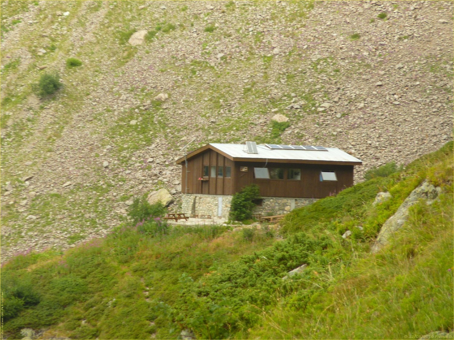 Le refuge de Chabournéou... pas tout jeune mais du charme...