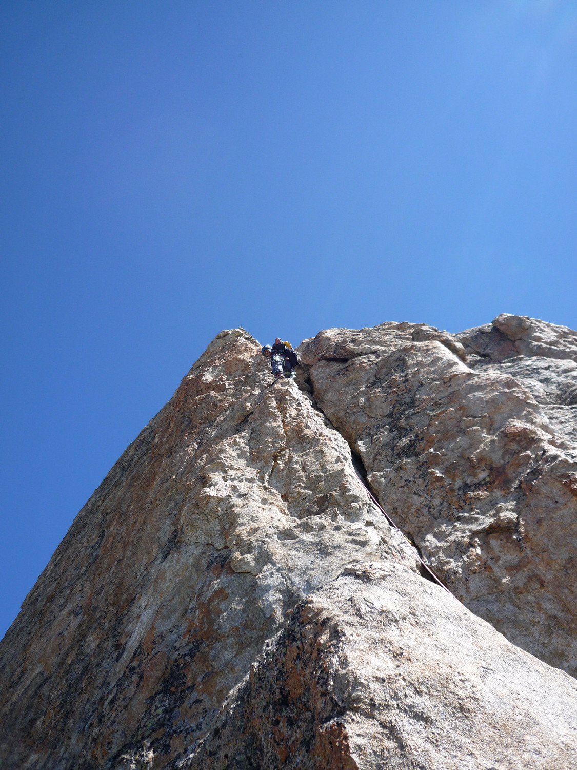 Arête W de la centrale du Soreiller - La 2ème longueur en IV