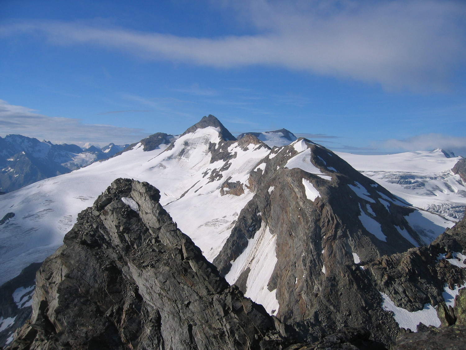 Vue sur le Ruitor du sommet de la Becca Bianca