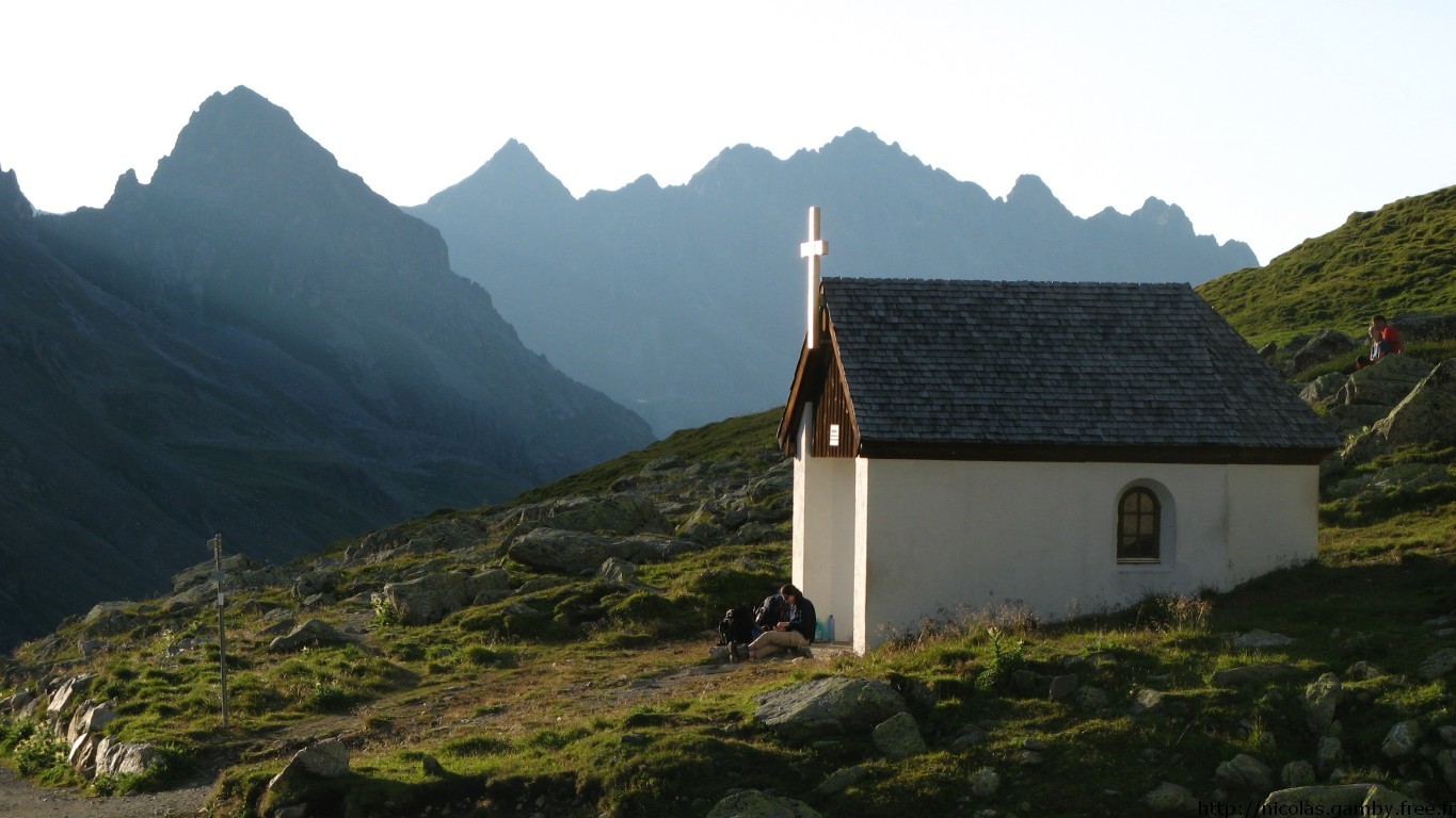 Chapelle à côté de la Wiesbadener Hütte