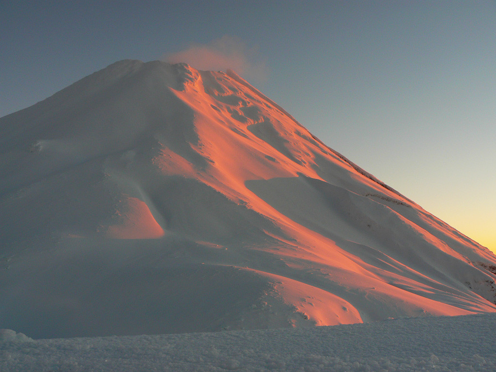 lever de soleil sur le Taranaki