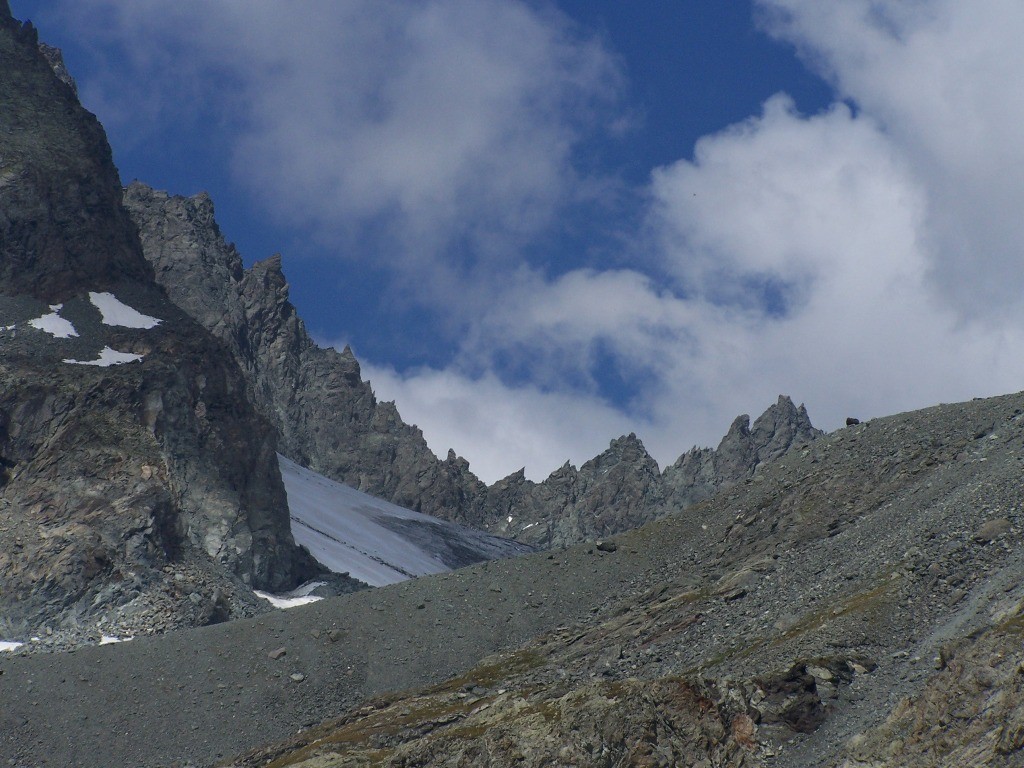 2peron Murani, arête N de la Bessanèse, col et glacier de la Bessanèse vu du lago d'Arnas