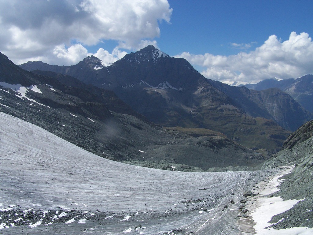Col d' Arnès, vu surle Charbonnele t le glacier d'Arnès (tour de la bessanèse)