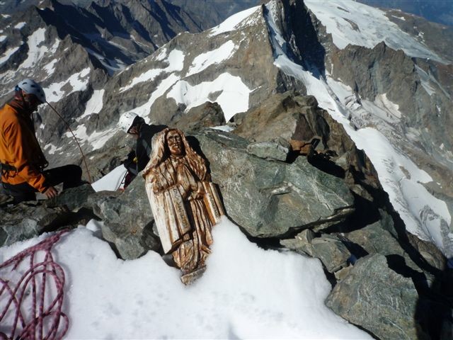 la vierge?