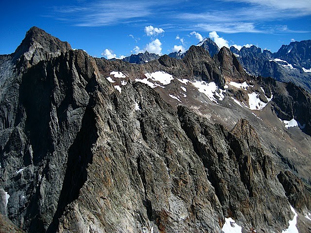 La vue du sommet des Pointes de Burlan