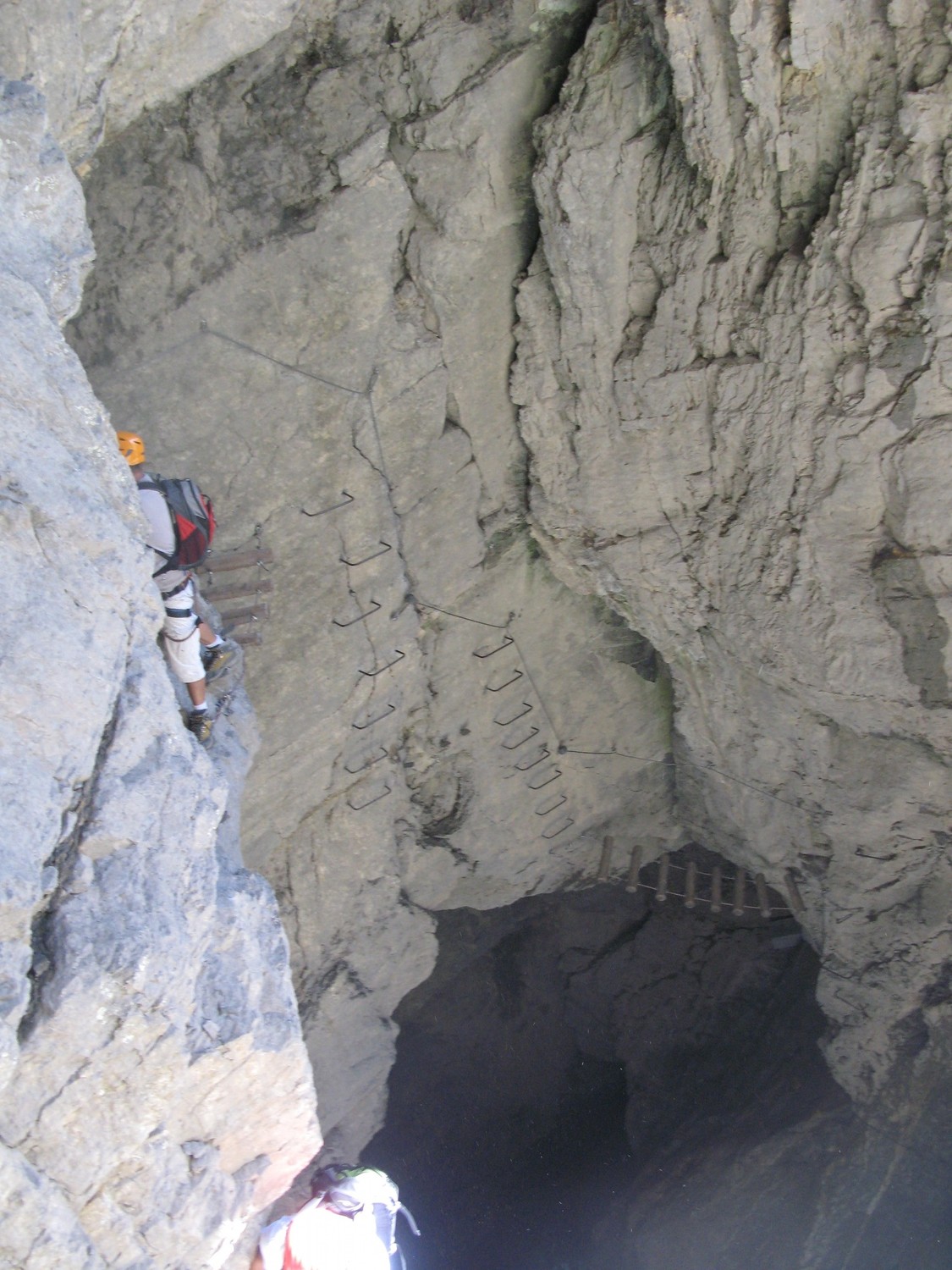 après la grotte et le passage schwer