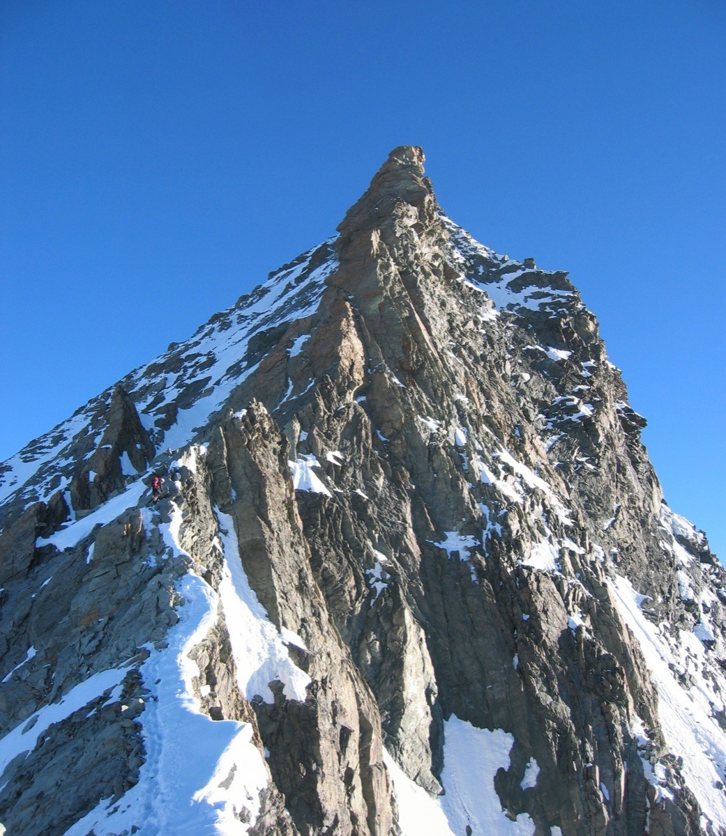 Grand gendarme de la Dent Blanche - Camptocamp.org