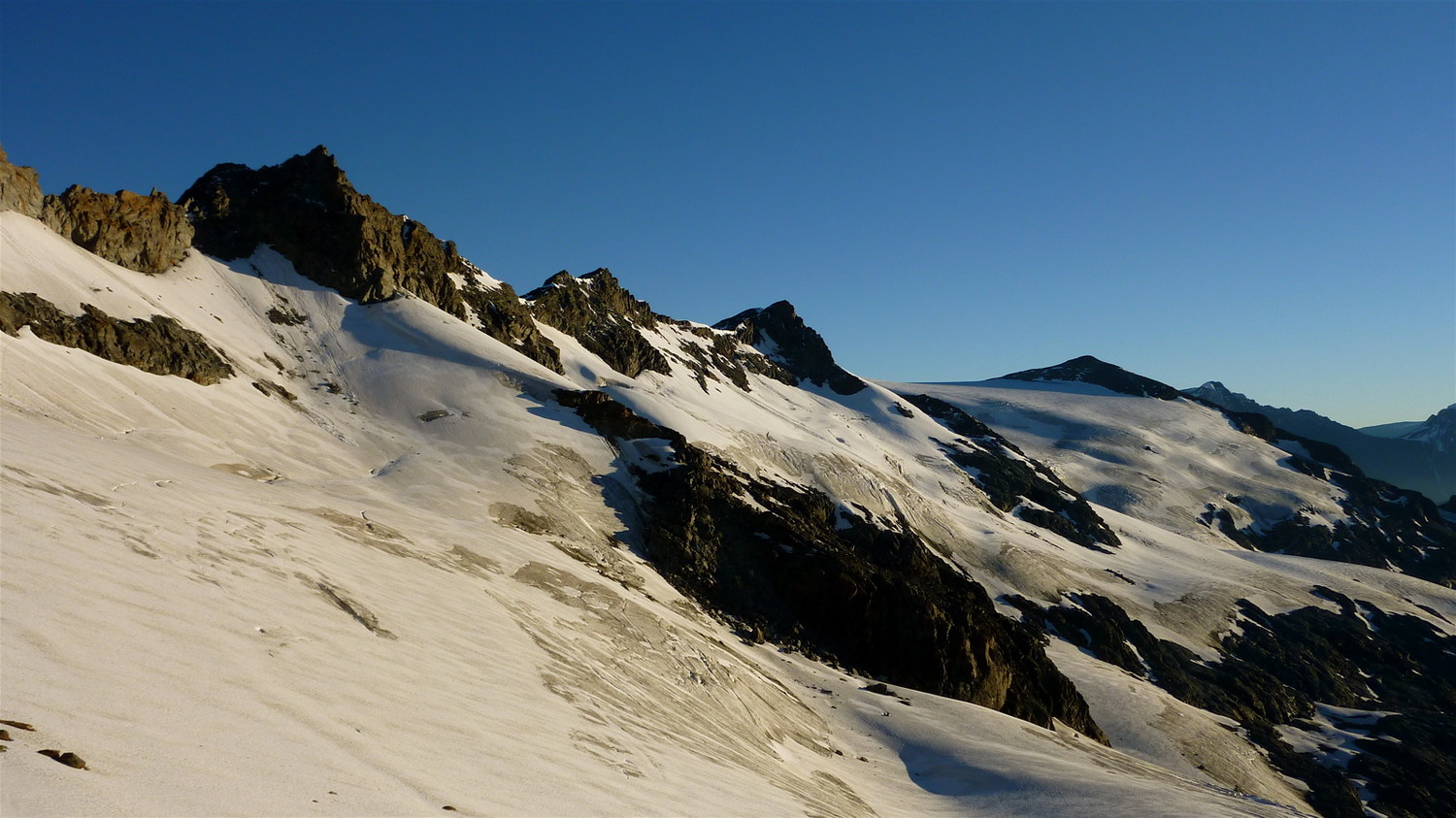 Pointe et Dômes du Génépy depuis le col de Labby
