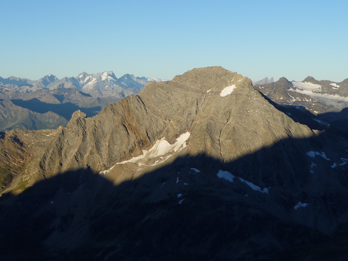 Pointe de l'Echelle depuis le glacier de Labby
