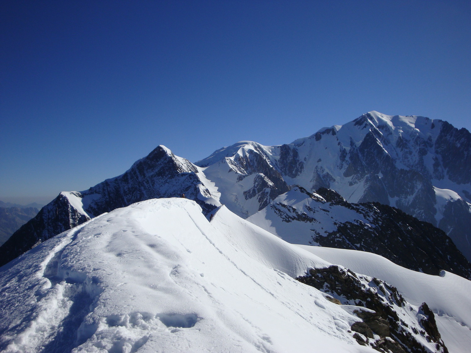 vue des domes de miage: le programme du week-end est devant nous!!
