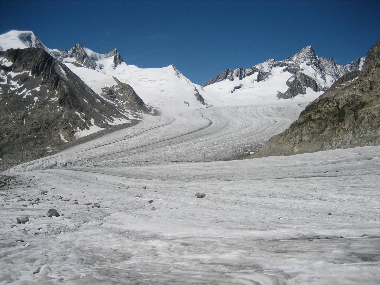 Confluent du Galmigletscher et du Fieschgletscher