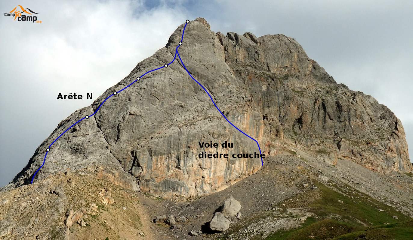 Pointe de la Fourche : voies du dièdre couché et de l'arête N