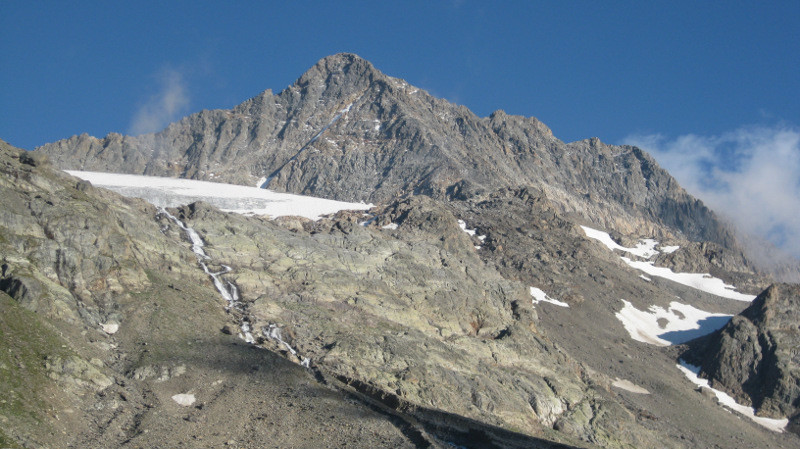 le programme de l'arête NW