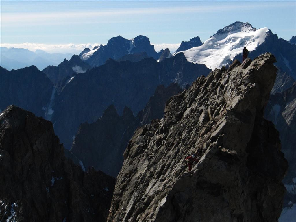 à la fin de l'arête