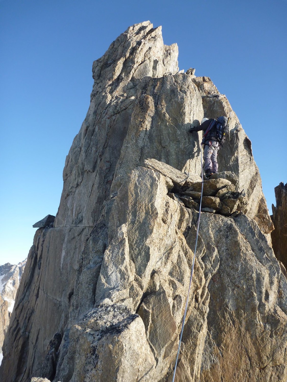Arête avant pas de IV