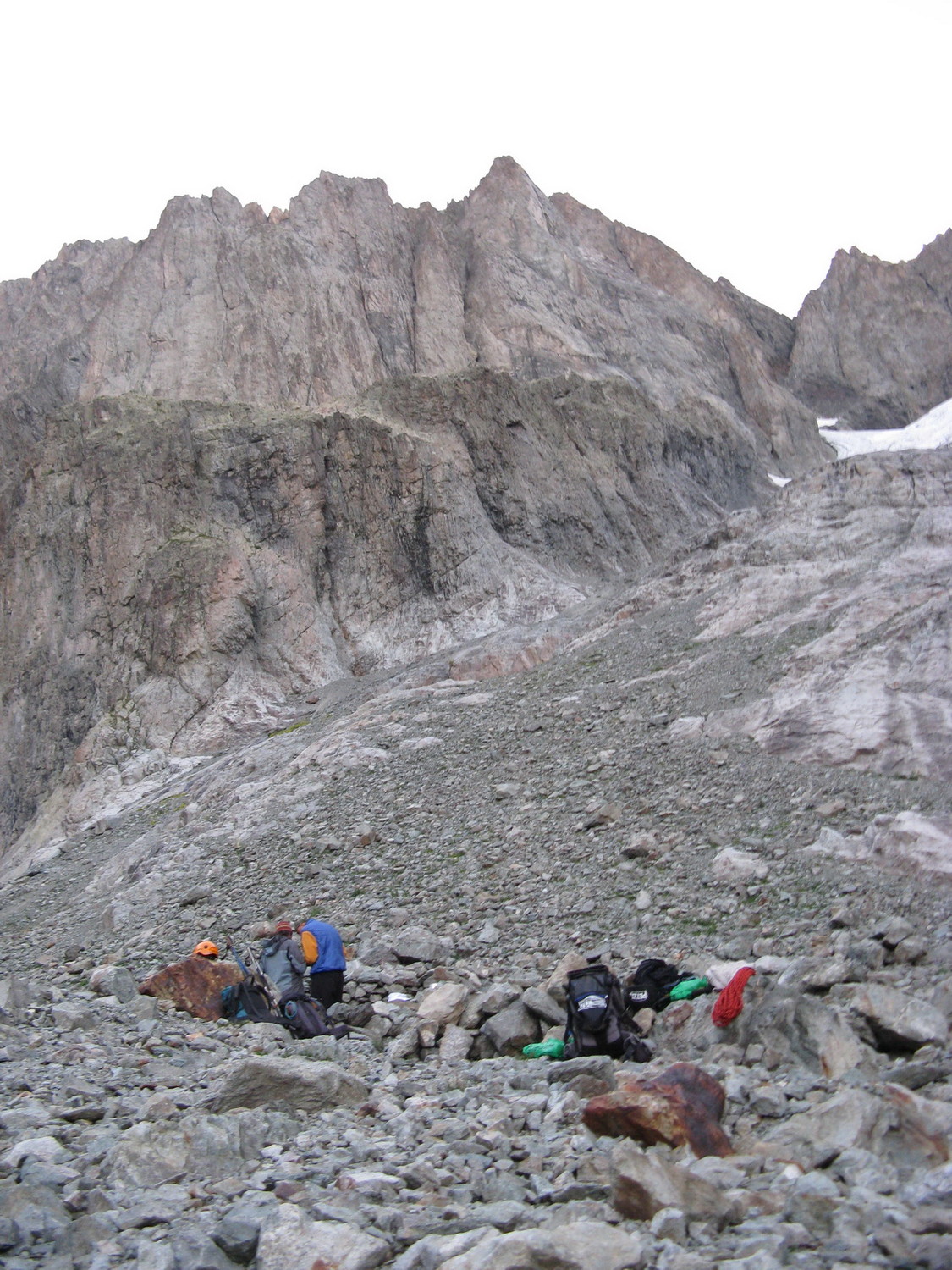 Le bivouac 4* à 2600 m.