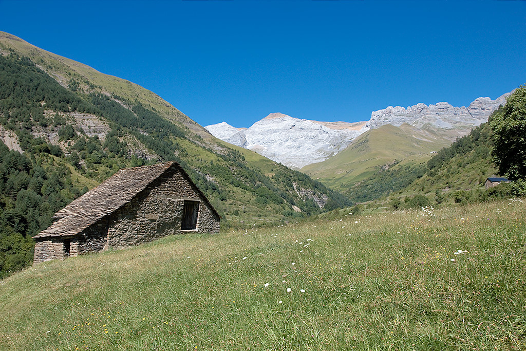borde devant Tendeñera