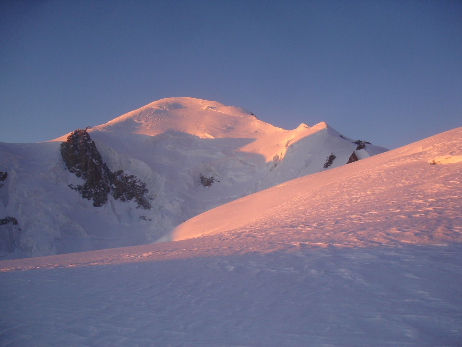 mont blanc au petit jour