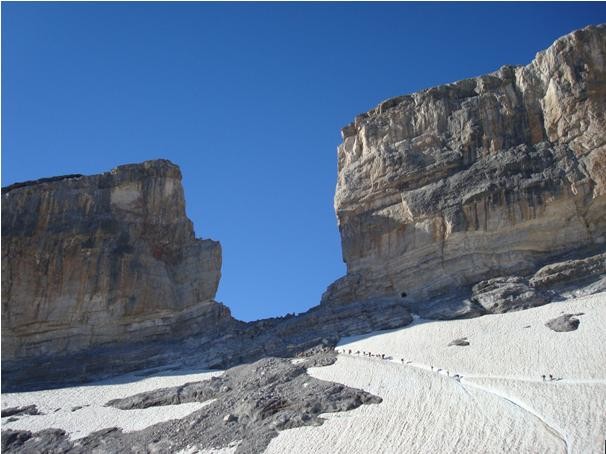 La trace sous la brèche