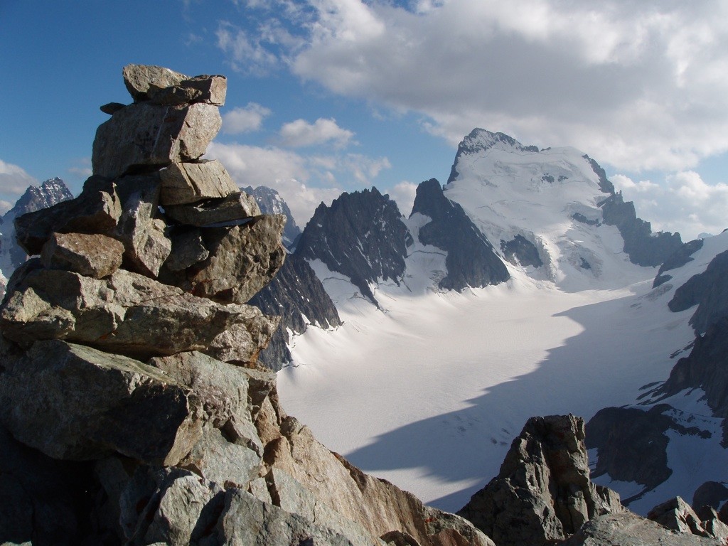 Cairn du pic du glacier Blanc juillet 2010