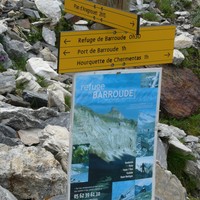 Sur la sente en balcon de Barroude