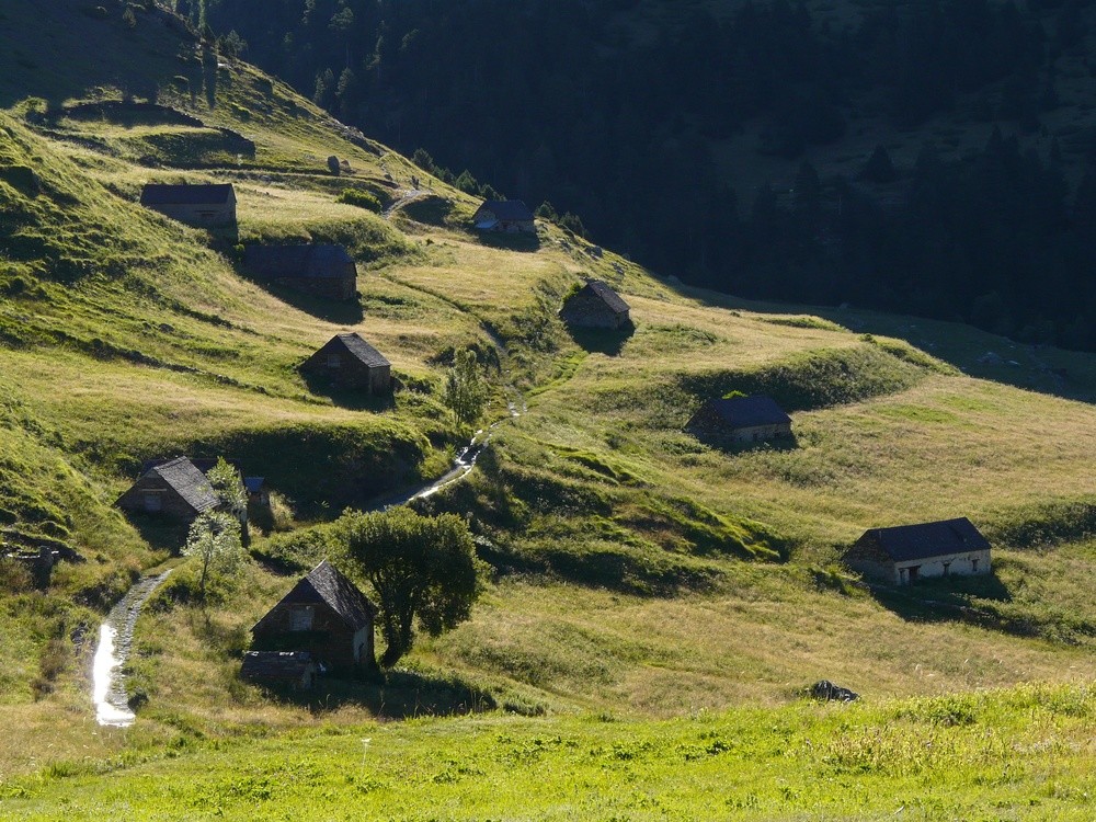 Les granges de Viados
