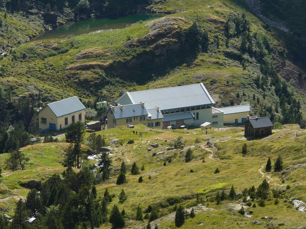 Le refuge la Soula et la centrale électrique