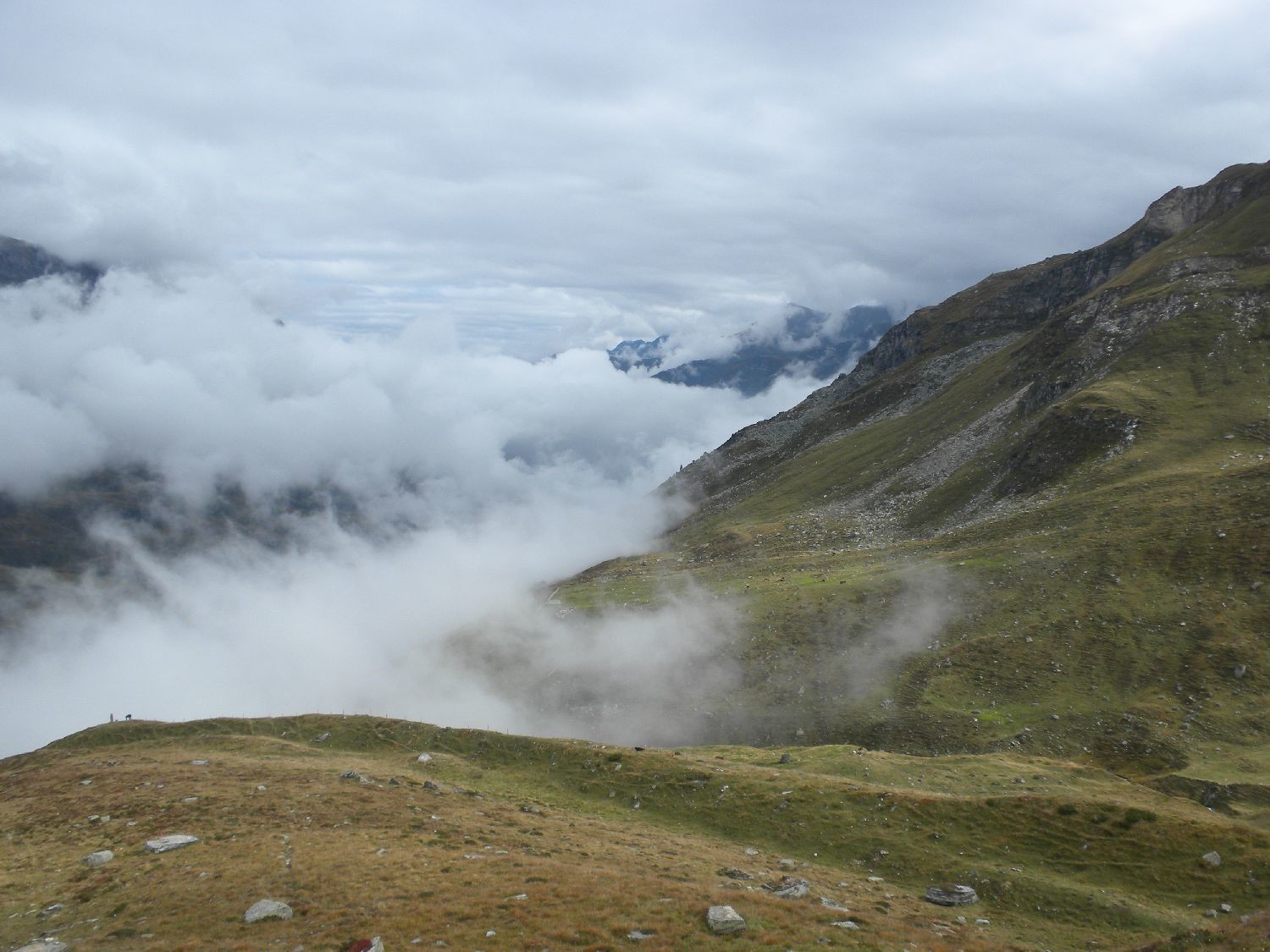 En dessus du hameau de Guraletsch