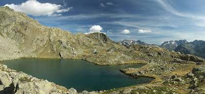 Lac Lautier et col de Colombes (à gauche du nuage du milieu)