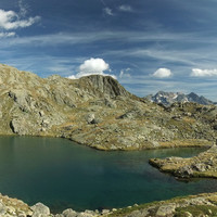 Lac Lautier et col de Colombes (à gauche du nuage du milieu)