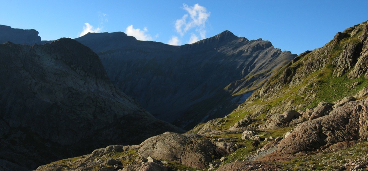 Descente de la brèche des Perrons, sous la Pointe de la Finive