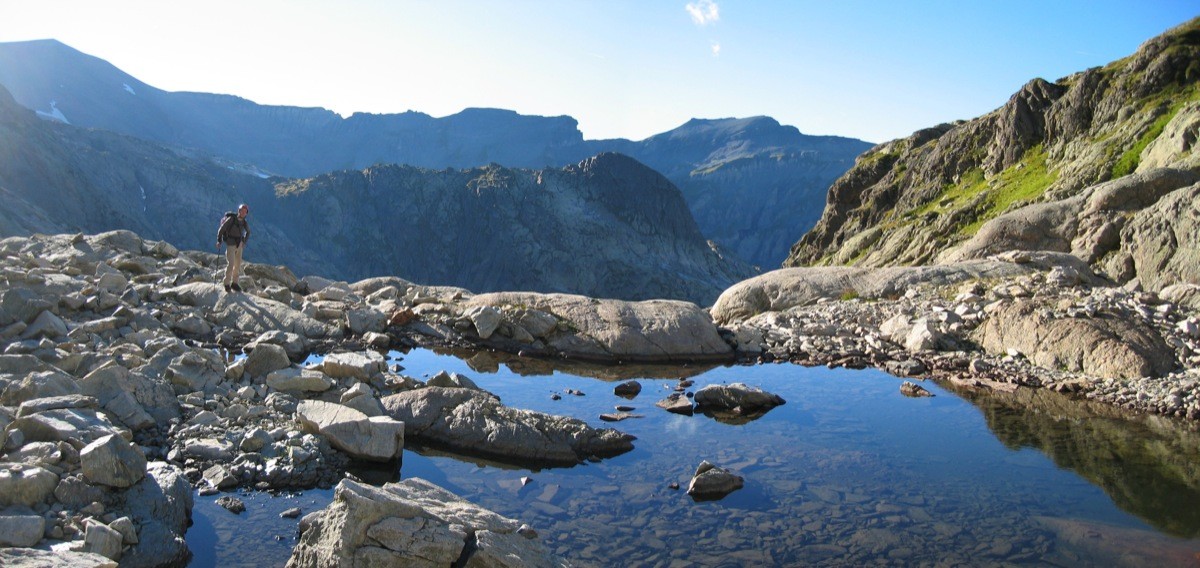 Un des petits lacs sous la brèche des Perrons