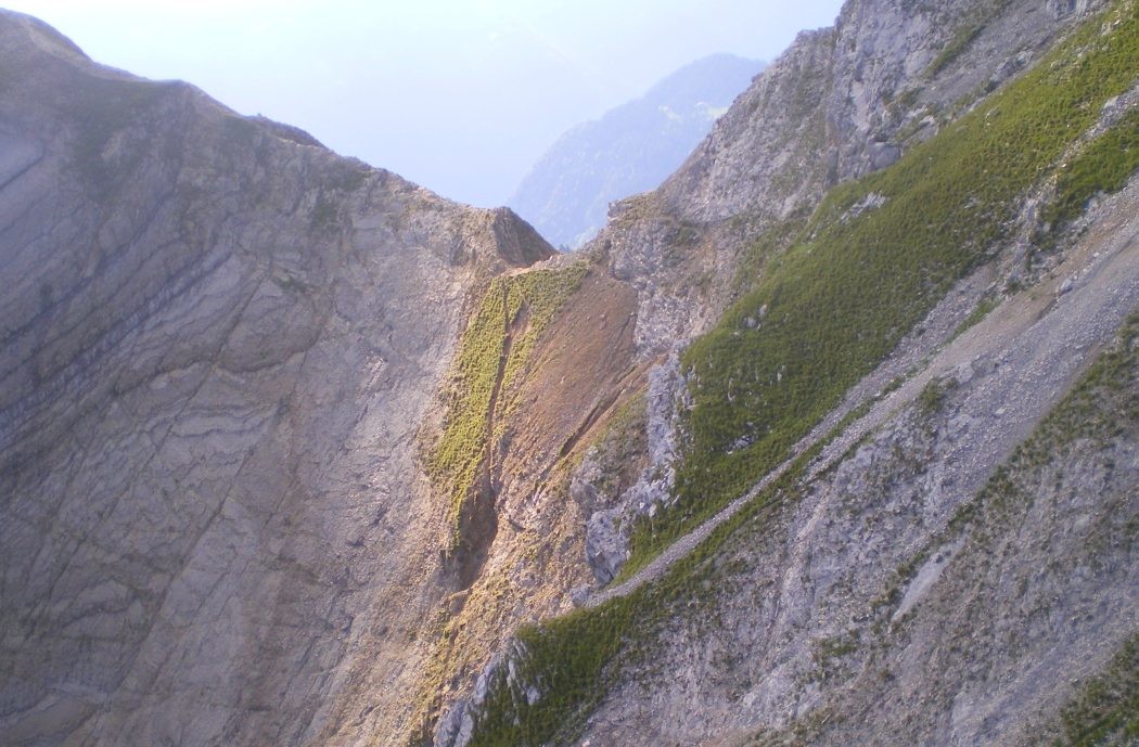 Col du Rasoir, Aravis, traversée descente voie Carnaval du Doute
